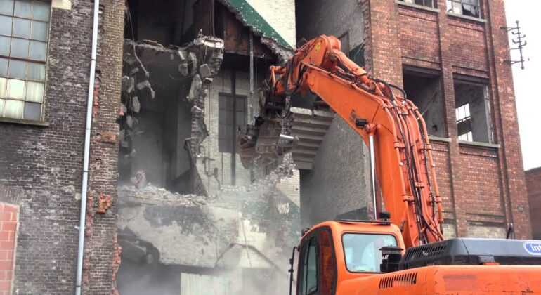 Надежные гидролинии для экскаватора S500 LC-V Demolition
