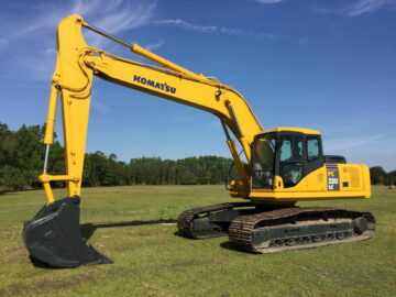 Мощный гусеничный экскаватор KOMATSU PC490LC-10