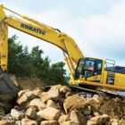 Мощный гусеничный экскаватор KOMATSU PC490LC-10